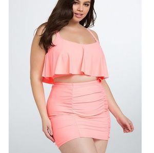 NWT Torrid ruched swim skirt size 2